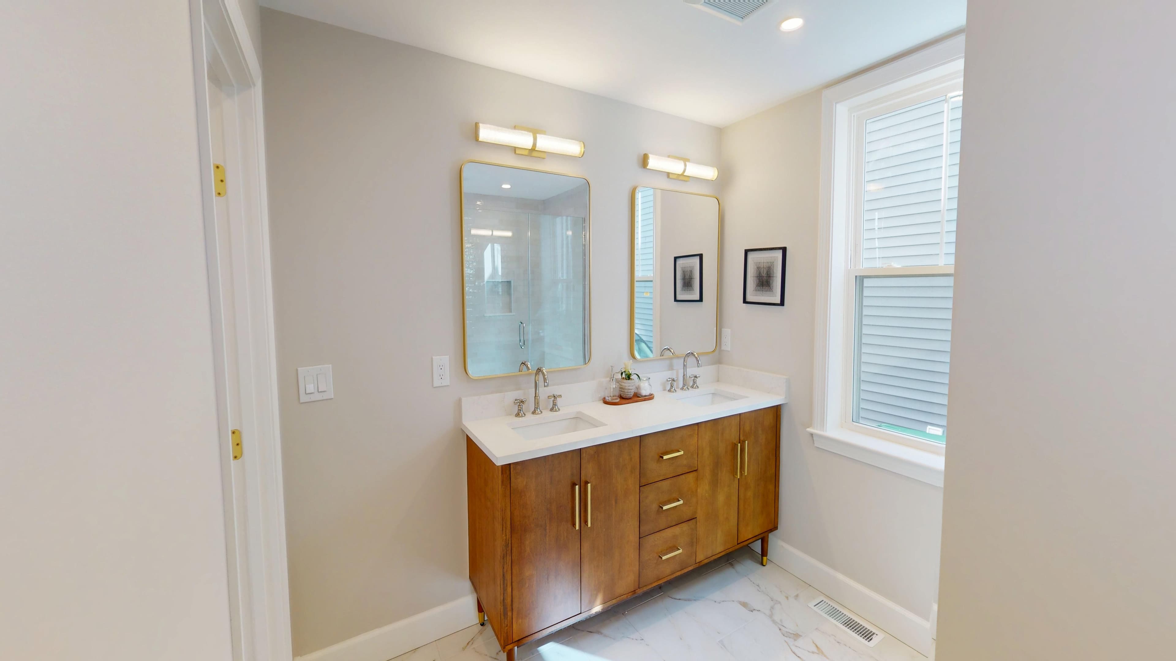 411 Salem St - Unit 1 - Thumbnail 14